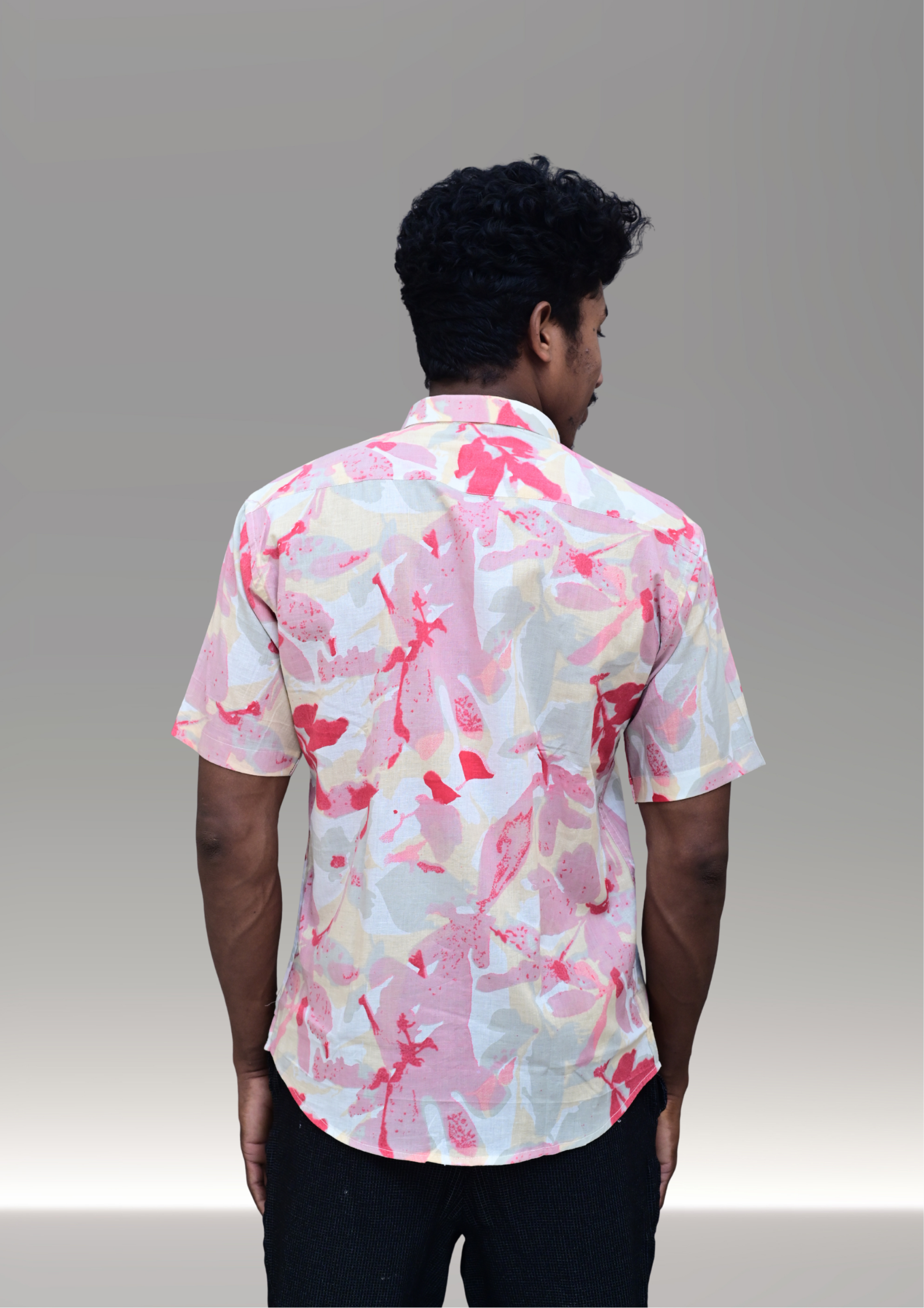 Men’s Pastel Pink Abstract Floral Casual Shirt – Premium Relaxed Fit Half Sleeve