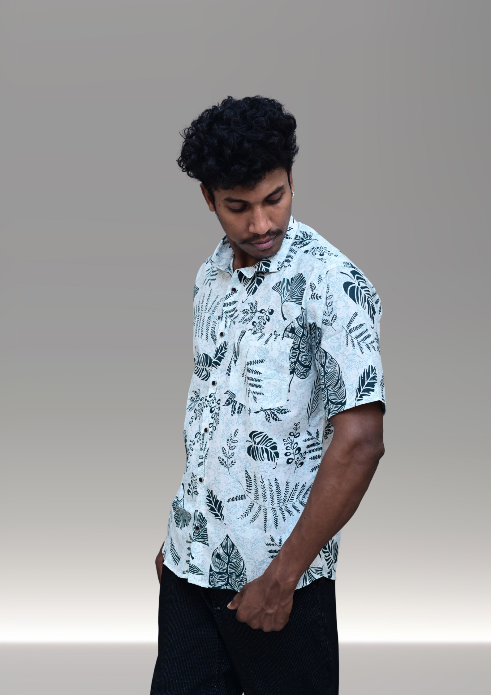 Men’s Mint Green Tropical Leaf Printed Casual Shirt – Premium Relaxed Fit Half Sleeve