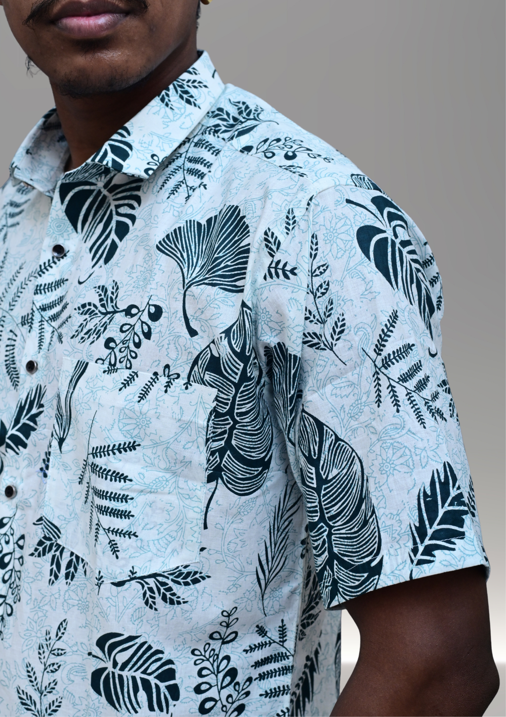Men’s Mint Green Tropical Leaf Printed Casual Shirt – Premium Relaxed Fit Half Sleeve