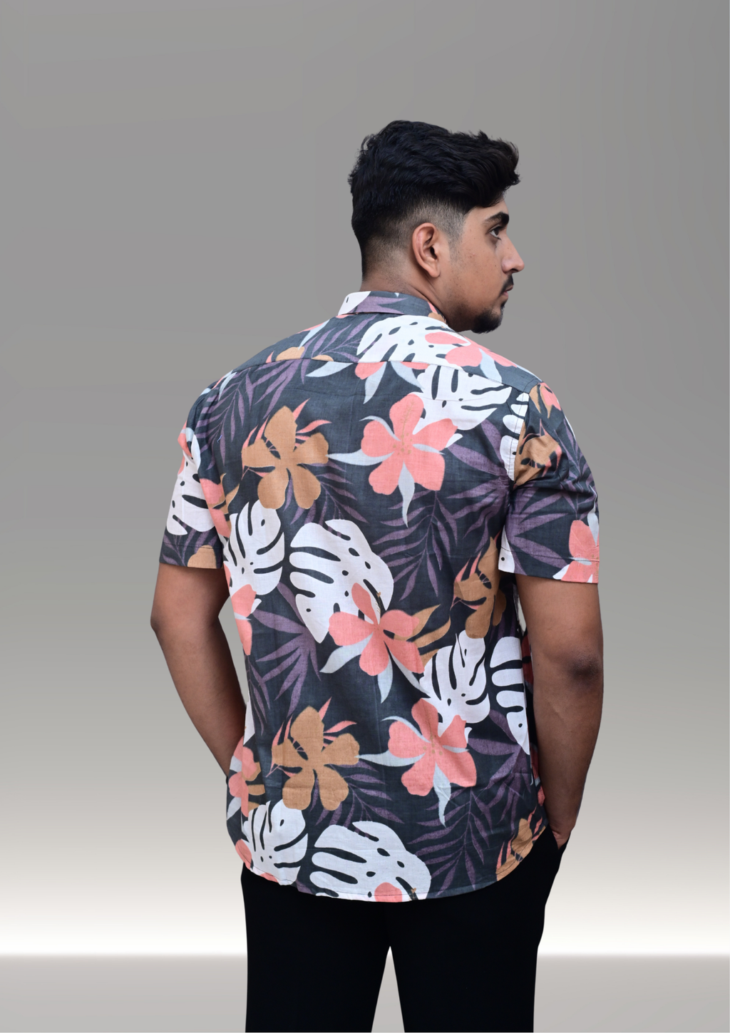 Men’s Black Tropical Floral Printed Casual Shirt – Premium Vacation Fit Half Sleeve