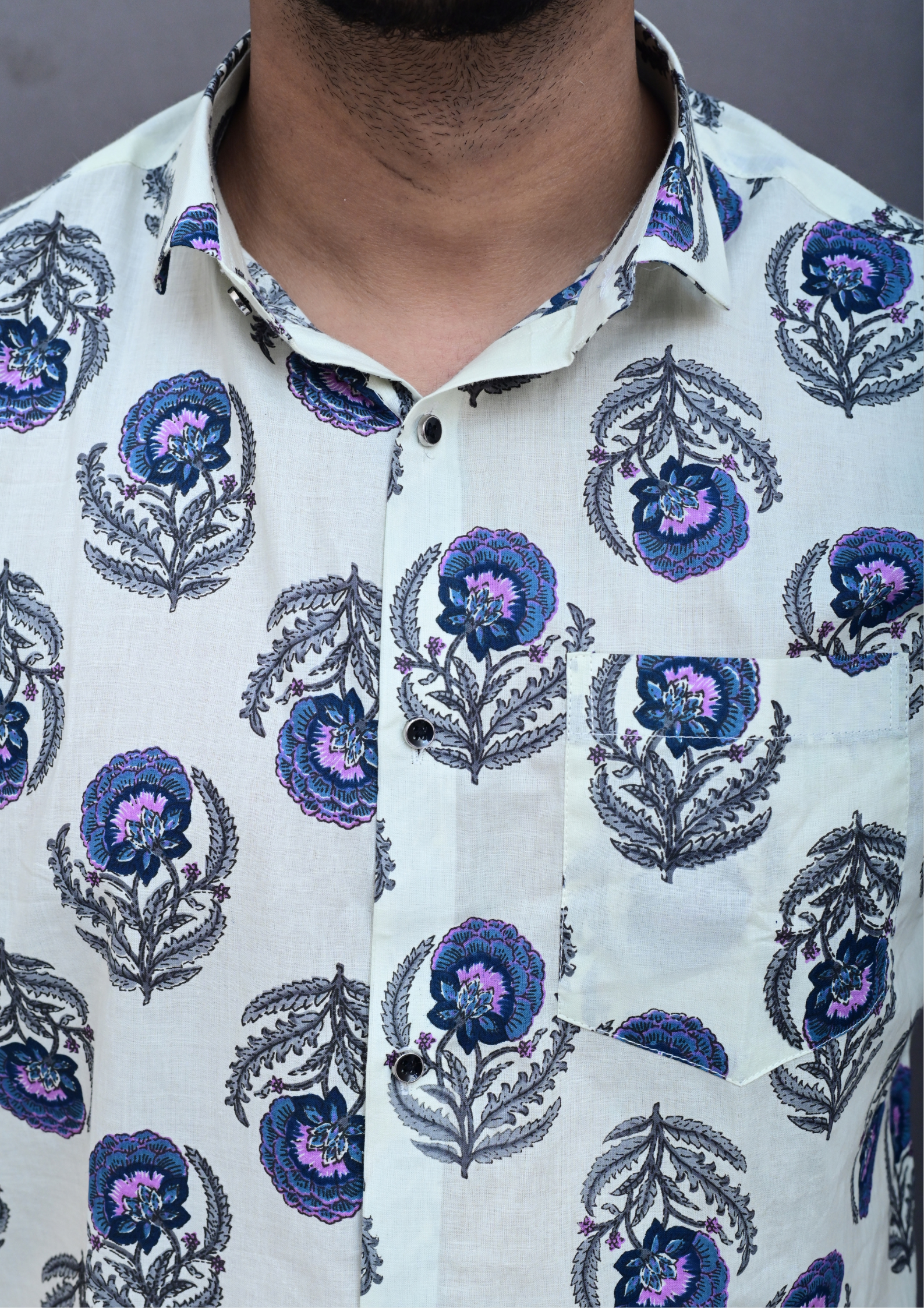 Men’s White Paisley Floral Printed Casual Shirt – Premium Relaxed Fit Half Sleeve